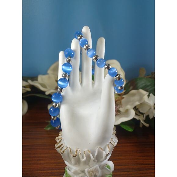 Bracelets 2 Blue Bold Beautiful Stretch Iridescent Sky Blue Marble Beads Unique - Picture 3 of 9